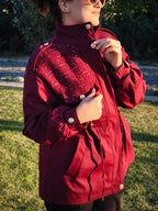 Trench longue chic femme – Veste Burgundy élégante avec détails dorés